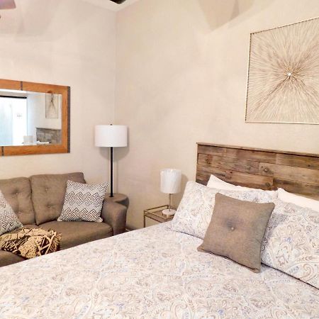 Budget Friendly Condo Within Walking Distance To The Beach! Gulf Shores Εξωτερικό φωτογραφία