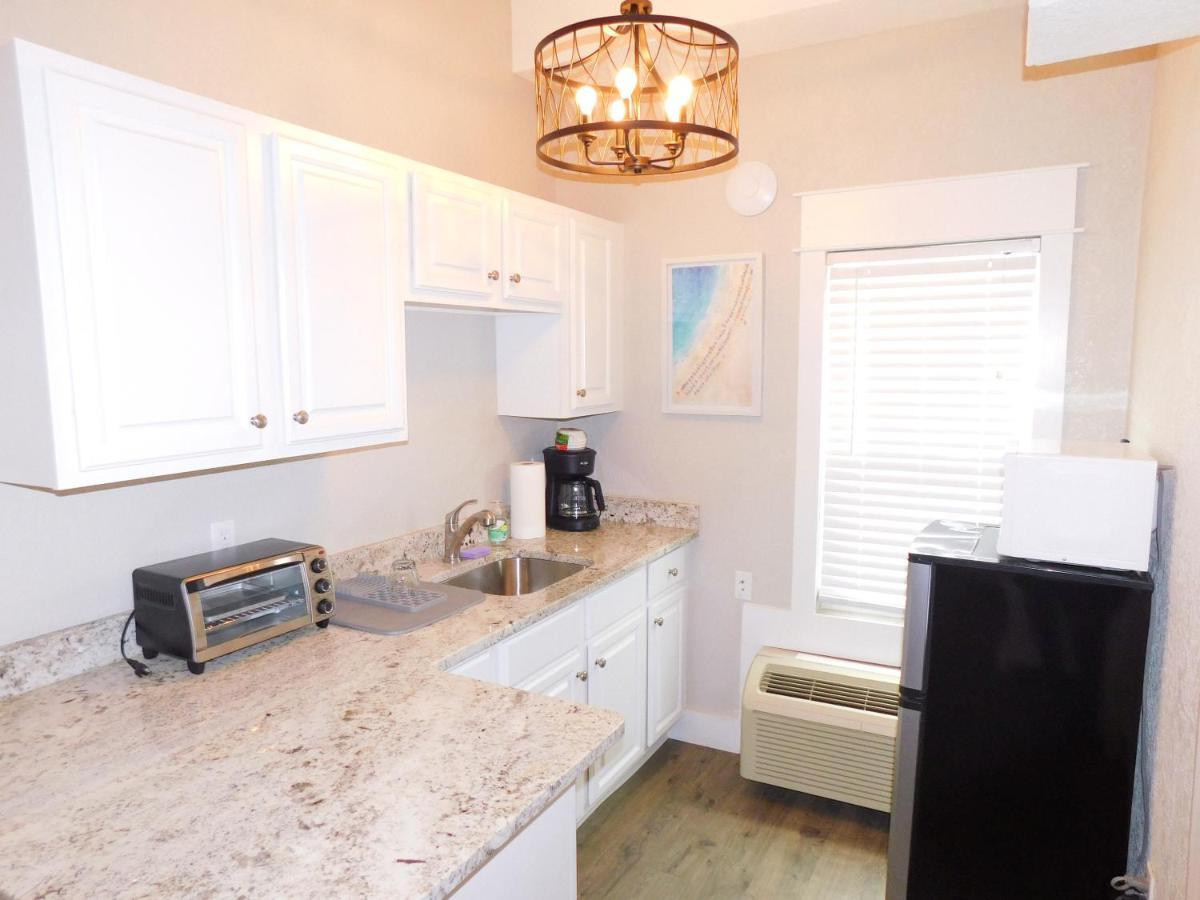 Budget Friendly Condo Within Walking Distance To The Beach! Gulf Shores Εξωτερικό φωτογραφία